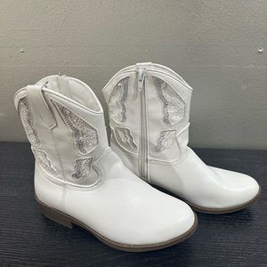 Steve Madden| girls size 4| white Western Cowgirl boot|glitter|rhinestone